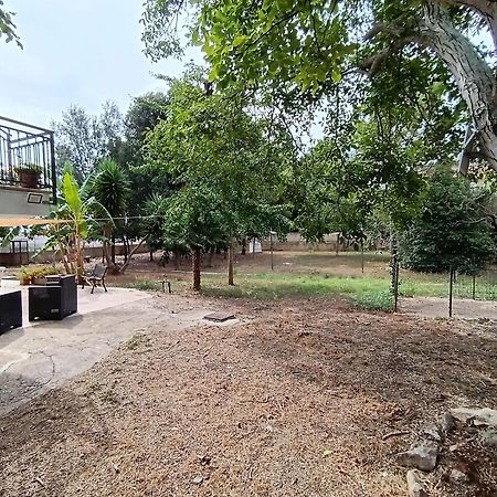La Casa Del Noce Villa Ruffano Bagian luar foto